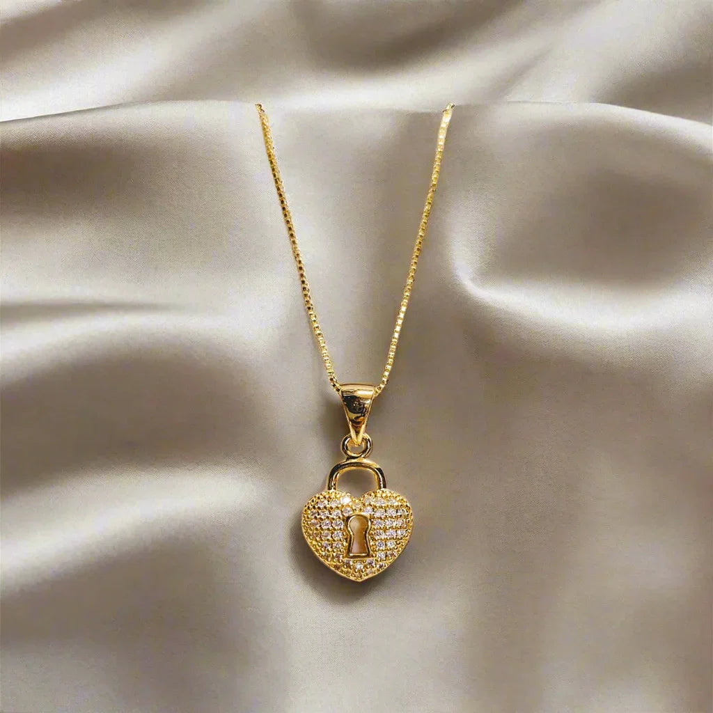 Unique Design Golden Stainless Steel Necklace with pendant - FJ4212