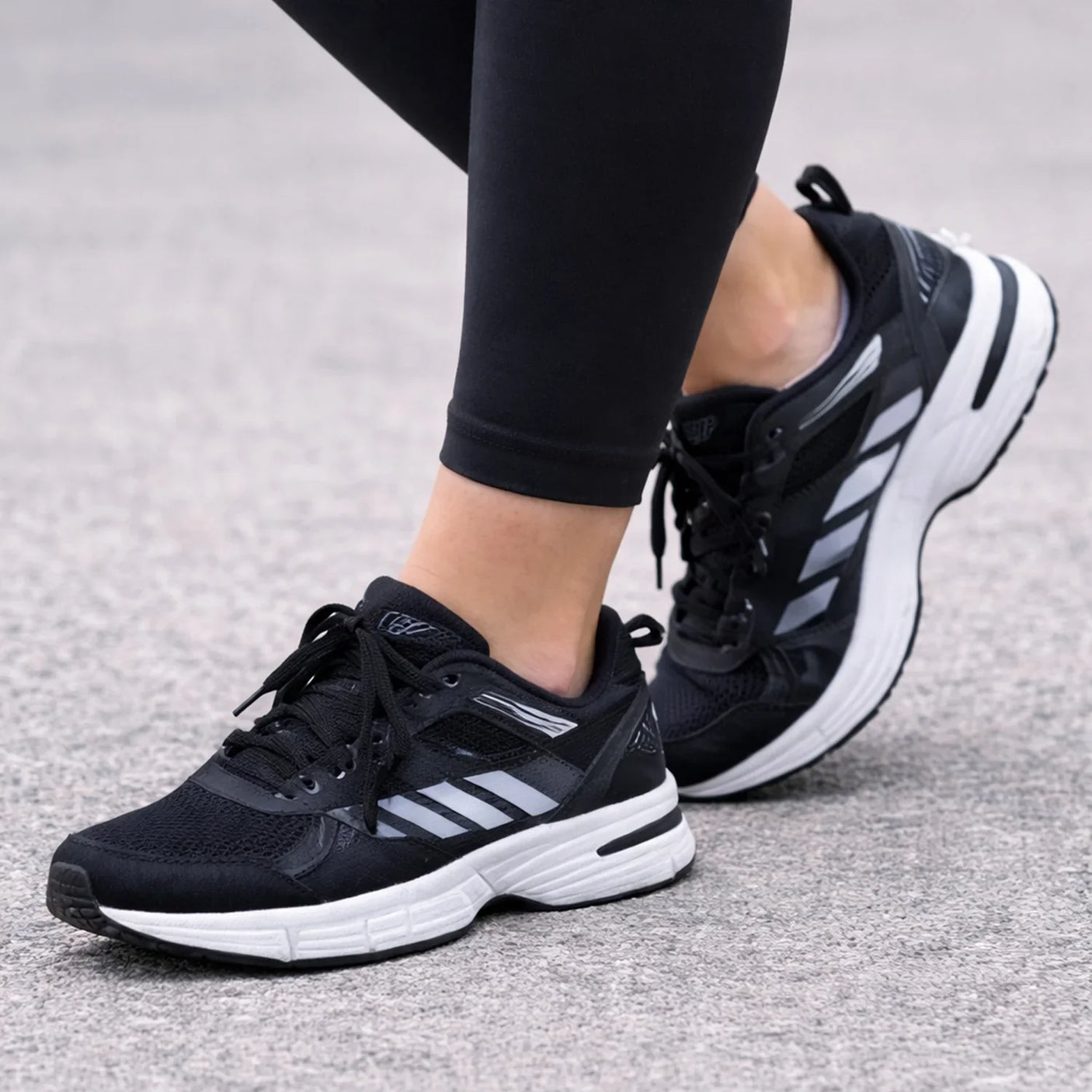 Women's Lightweight Breathable Sport Shoes B-272