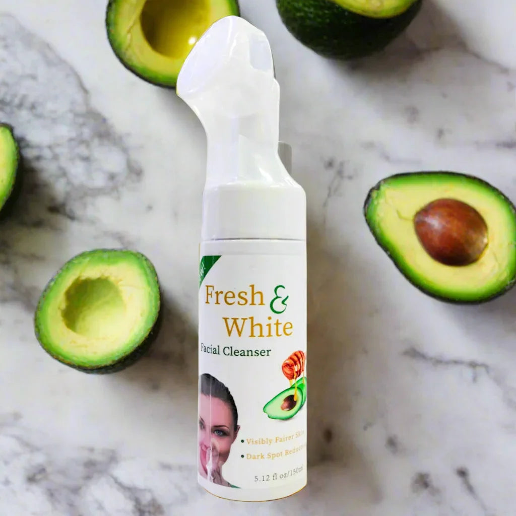 Fresh and White Facial Cleanser - 150ml