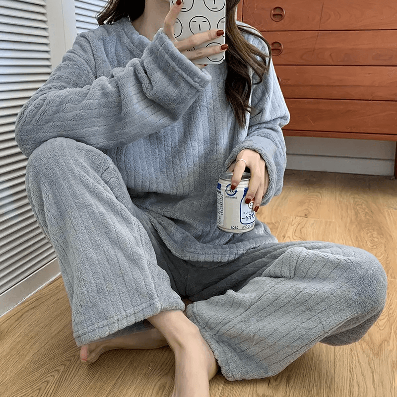 Women's Coral Velvet Fleece Fashion Pajamas Set - KW03