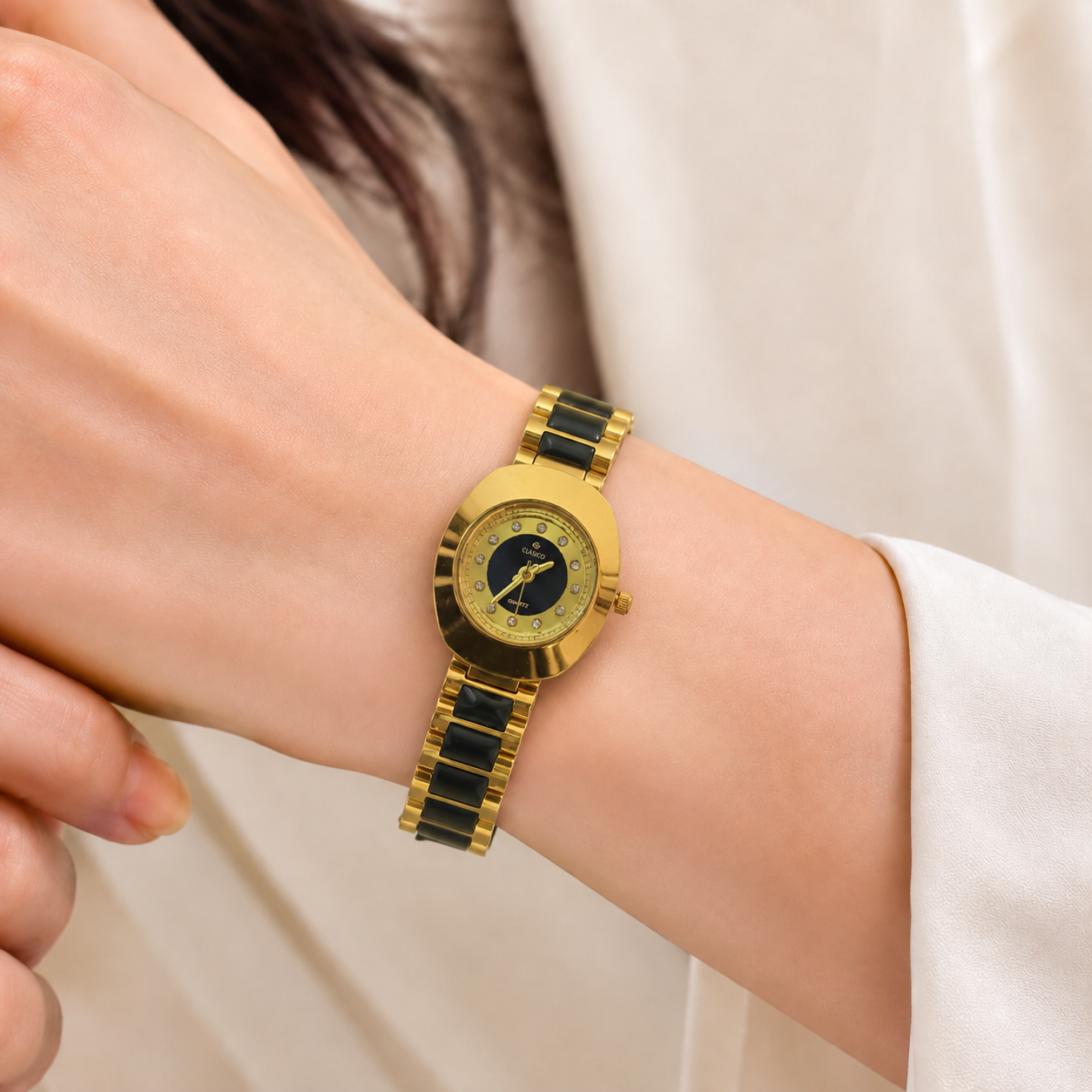 Clasico Women's Luxury Oval Gold Bracelet Watch - 5046L