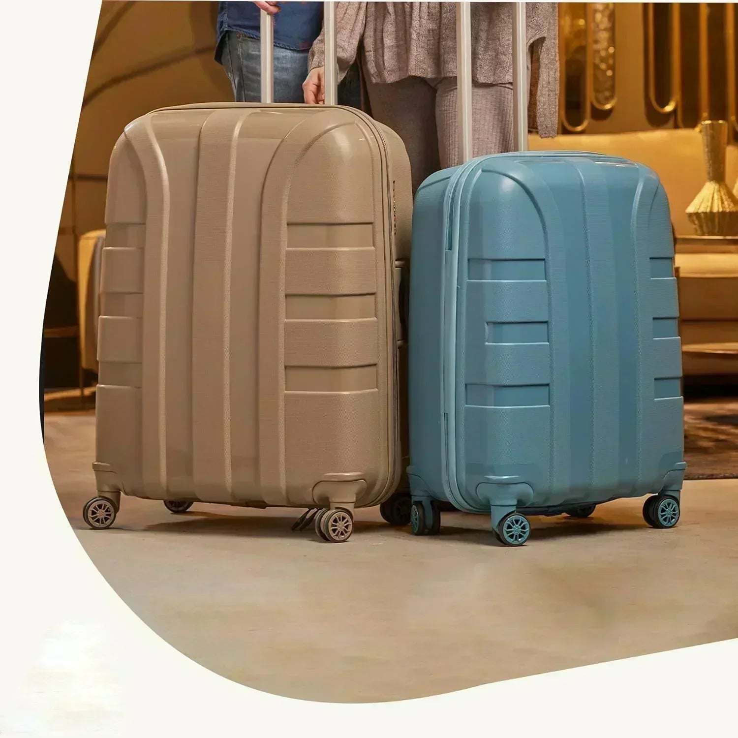 حقيبة أمتعة أميريكان فلاير، مقاس 28 بوصة، مزودة بعجلات لتسجيل الوصول - بنفسجي