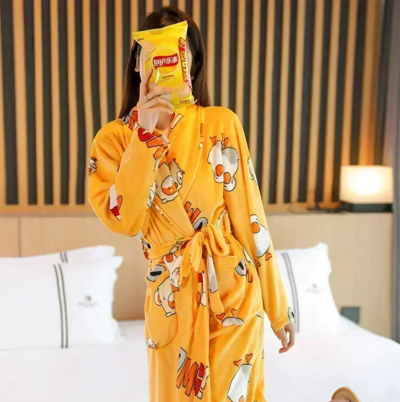 Long Sleeves Comfortable Flannel Bathrobe Coral Fleece