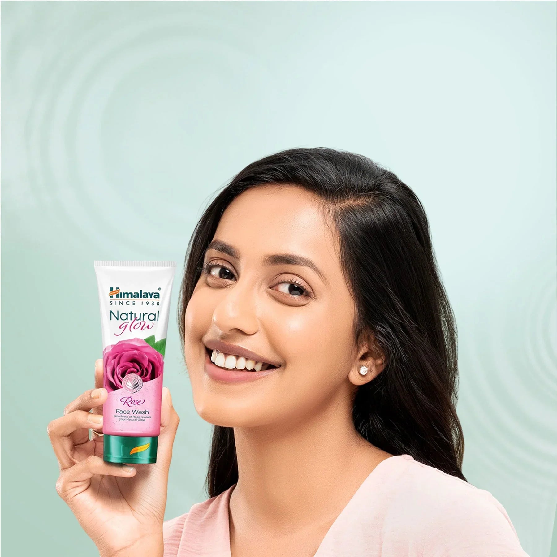 Himalaya Natural Glow Rose Face Wash - 100ml