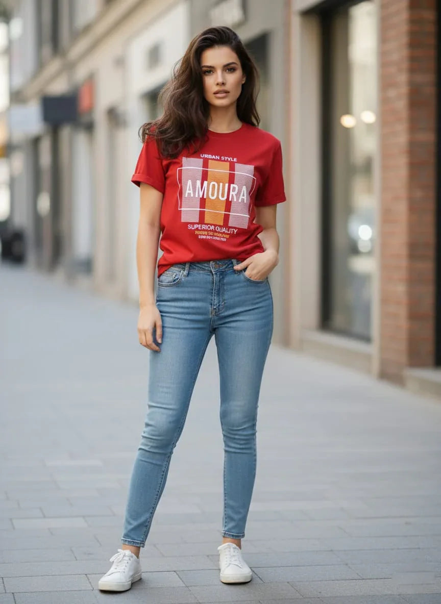 AMOURA Urban Style T-Shirt