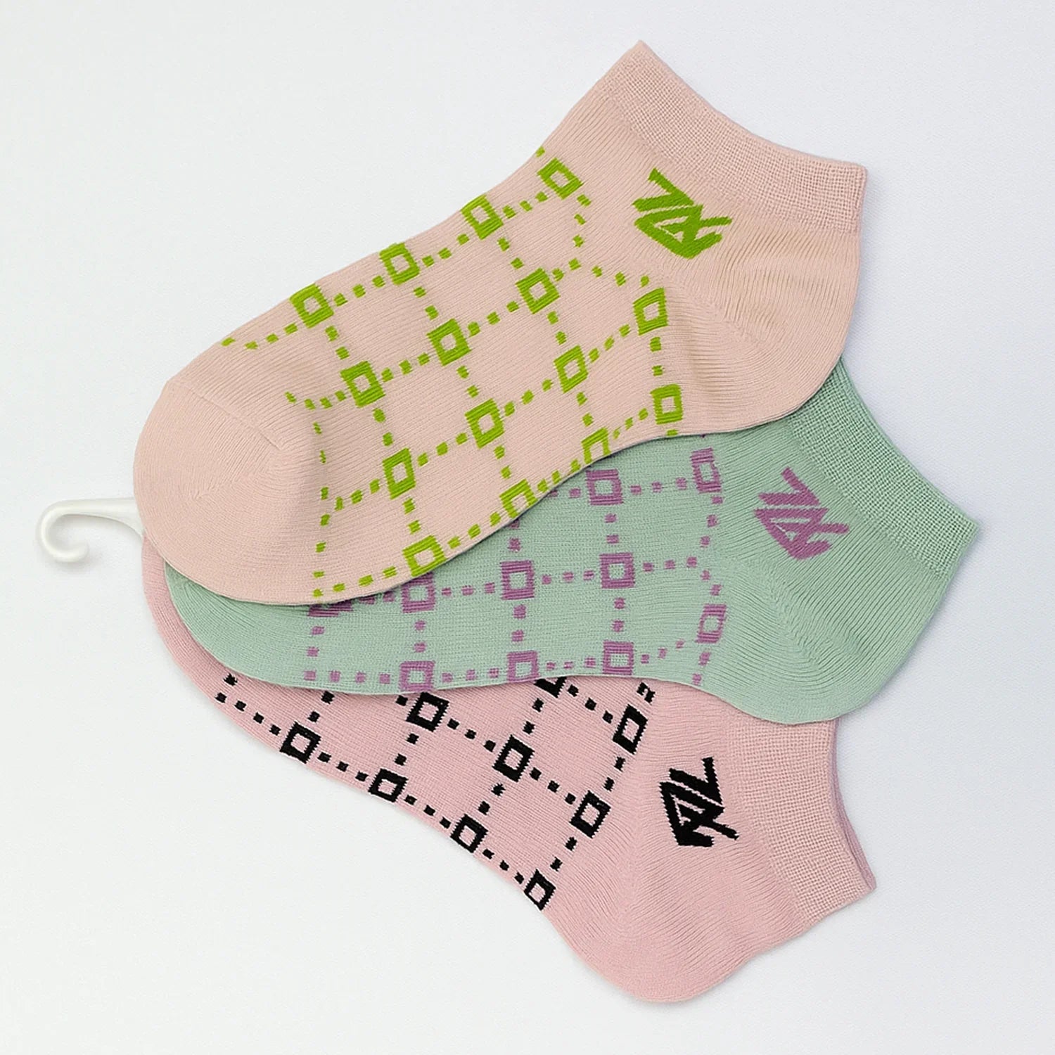 Soft Elastic Ankle Socks - 3 Pairs B-202-9