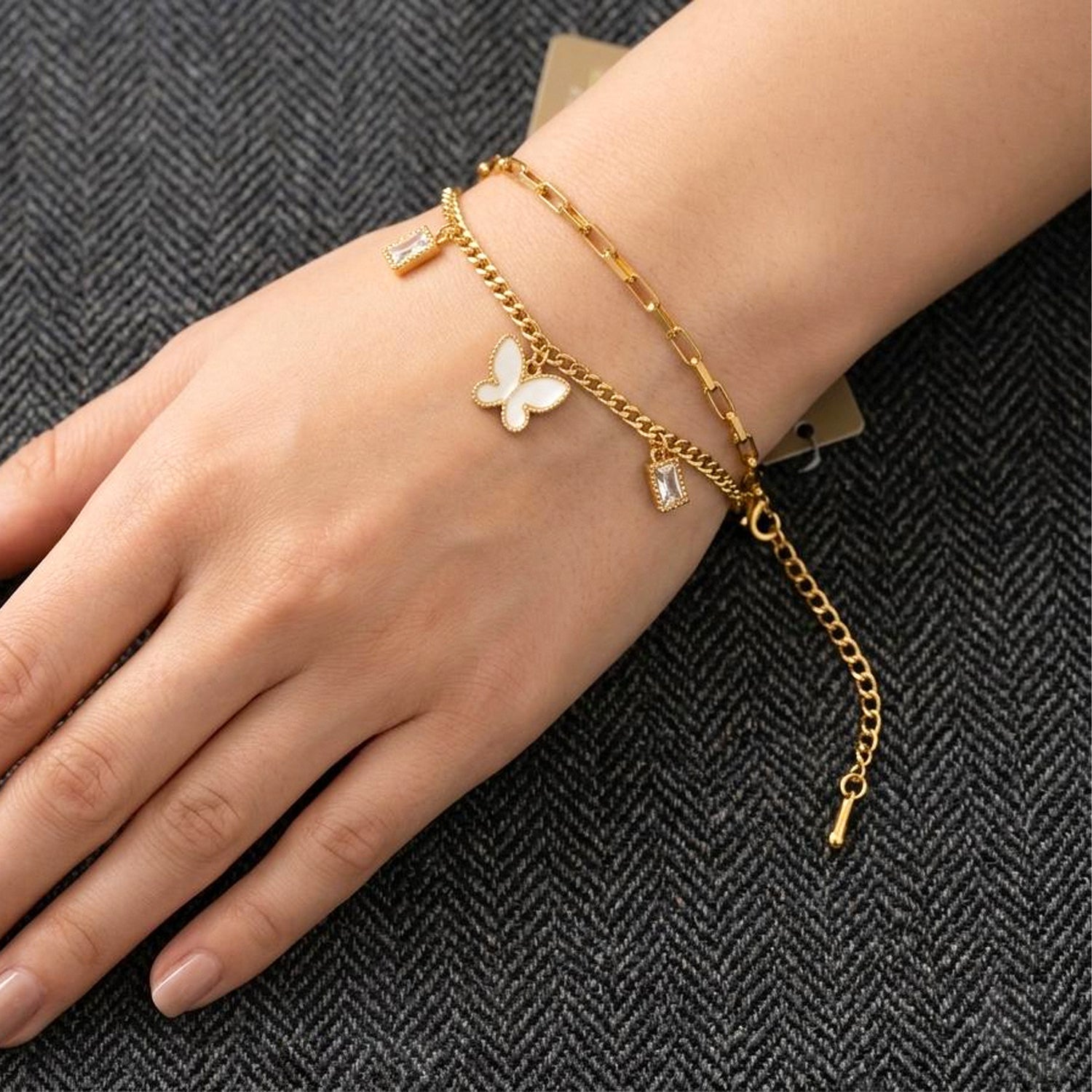 Unique Design Golden Stainless Steel Bracelet - B05