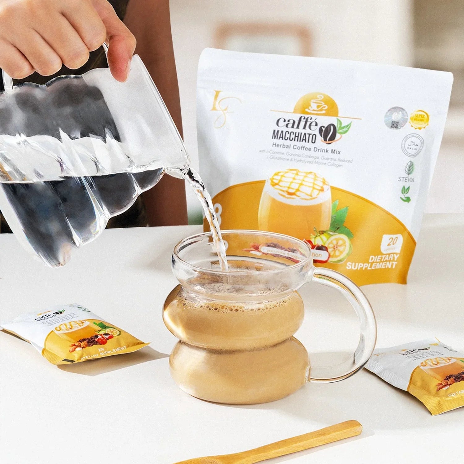 Luxe Slim Caffe Macchiato - 168g (21g × 8 Sachets)