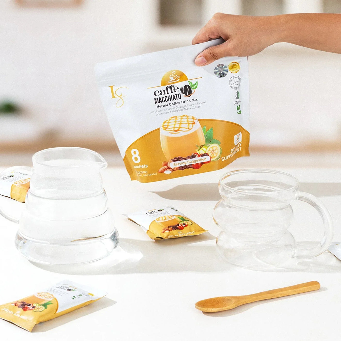 Luxe Slim Caffe Macchiato - 168g (21g × 8 Sachets)