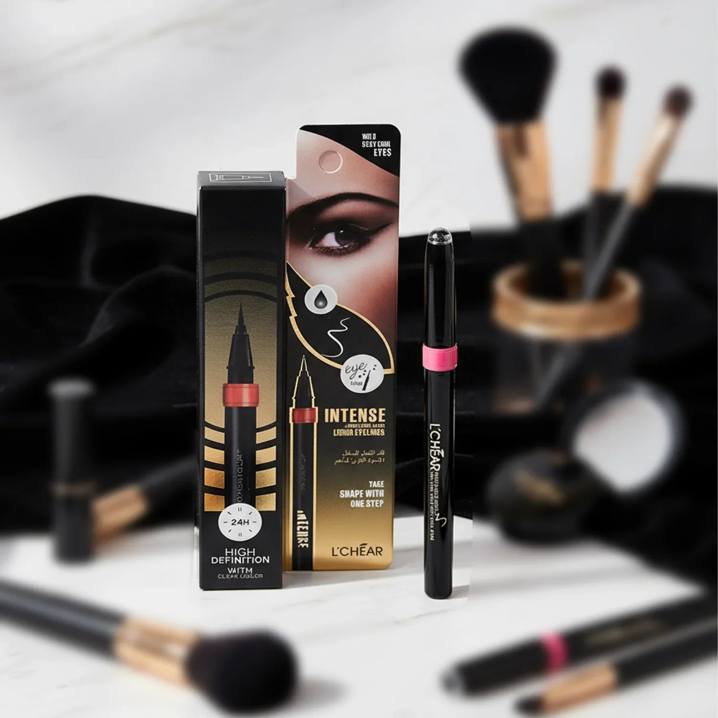L'Chear Smooth Cool Black Liquid Eyeliner - 1g