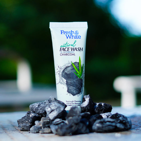 Fresh & White Natural Face Wash Charcoal - 75ml