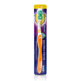 Oral B Toothbrush Bacteria Fighter - Medium