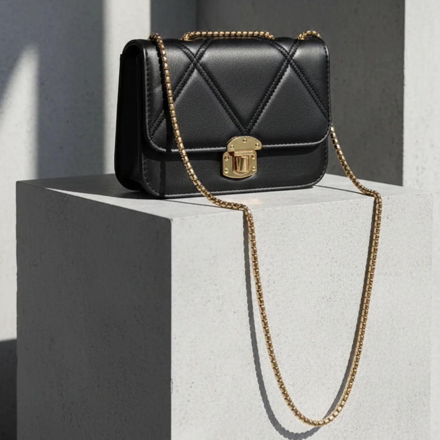 Women's Quilted Crossbody Bag with Gold Chain Strap - B102