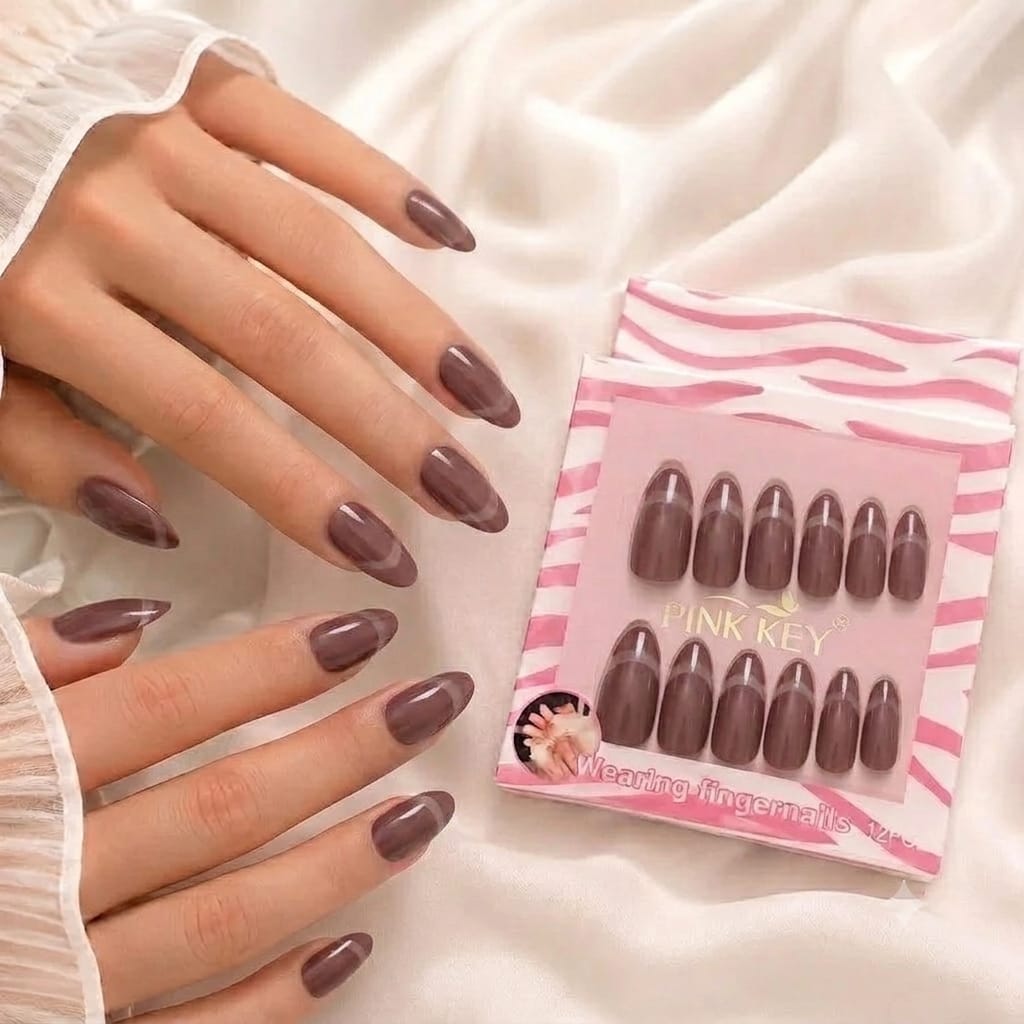 أظافر "بينك كي" (Pink Key) الفاخرة الجاهزة للتركيب - موديل #02 - PK24213 (12 قطعة)