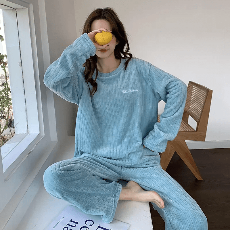 Women's Coral Velvet Fleece Fashion Pajamas Set - KW03