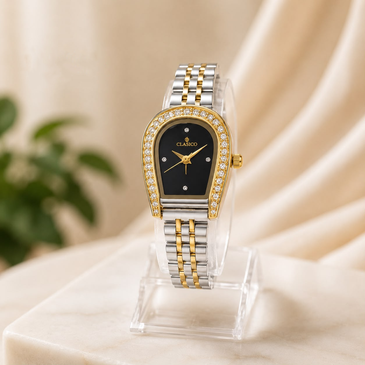 Clasico Luxury Diamond Bezel Horseshoe Watch - 5807