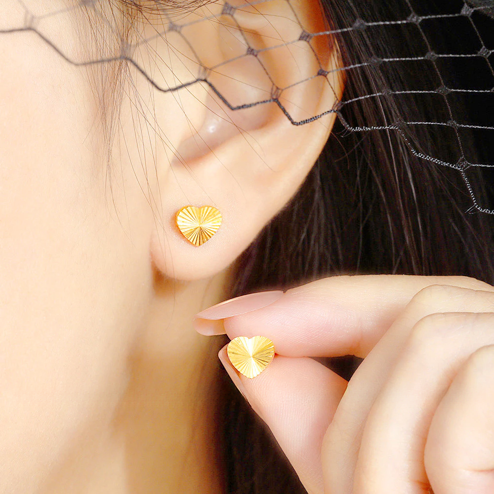 Golden Stainless Steel Heart Design Stud Earrings - 119