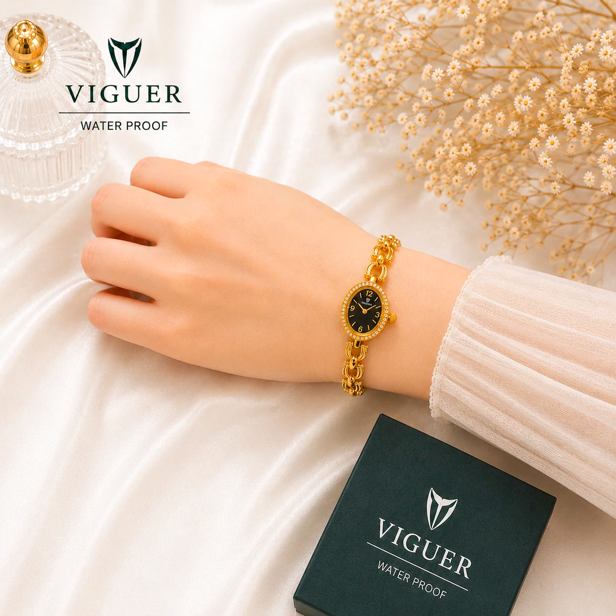 Women's Classic Bracelet Style Watch - 2027