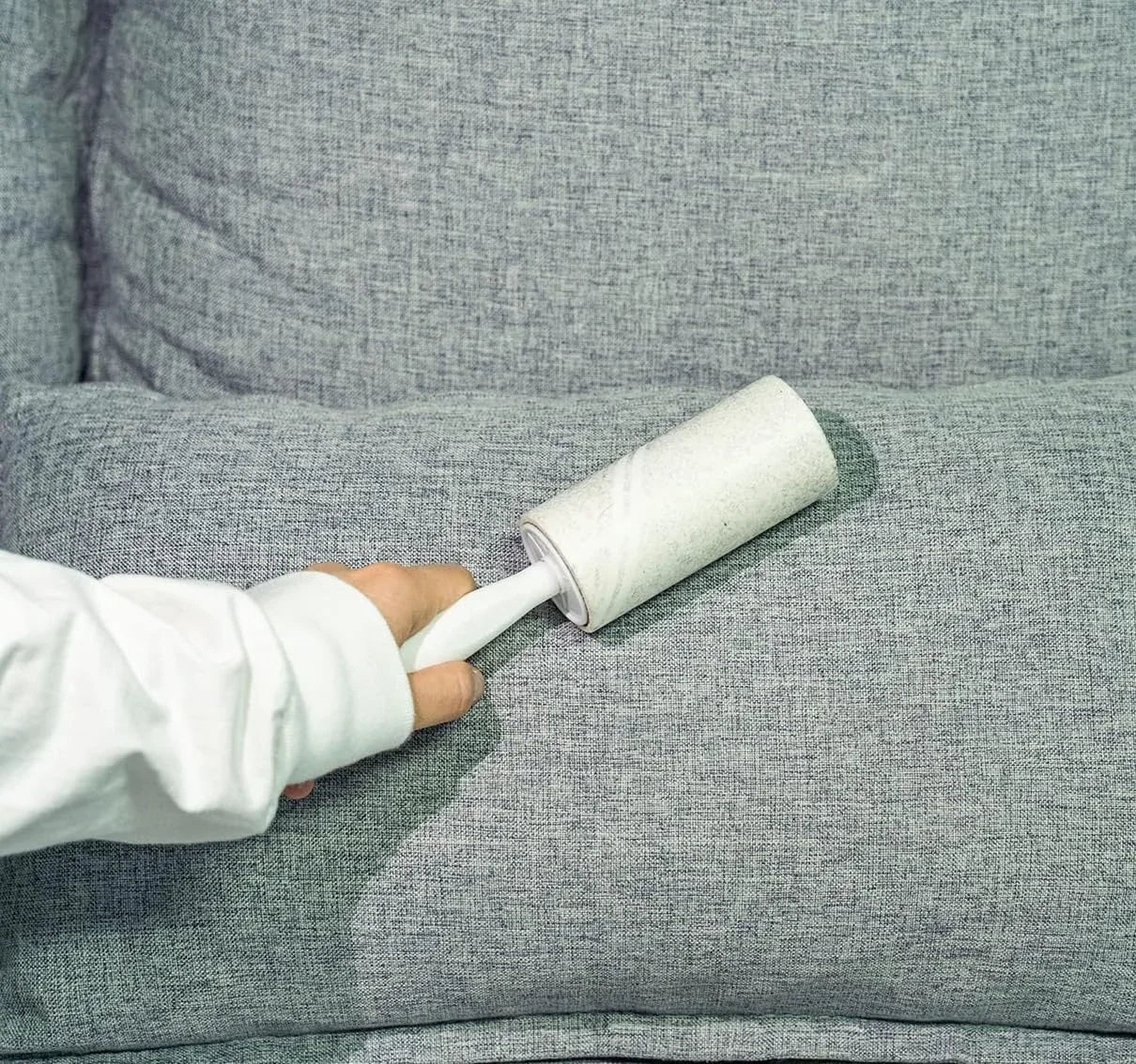Lint Roller With 2 Extra Sticky Rolls