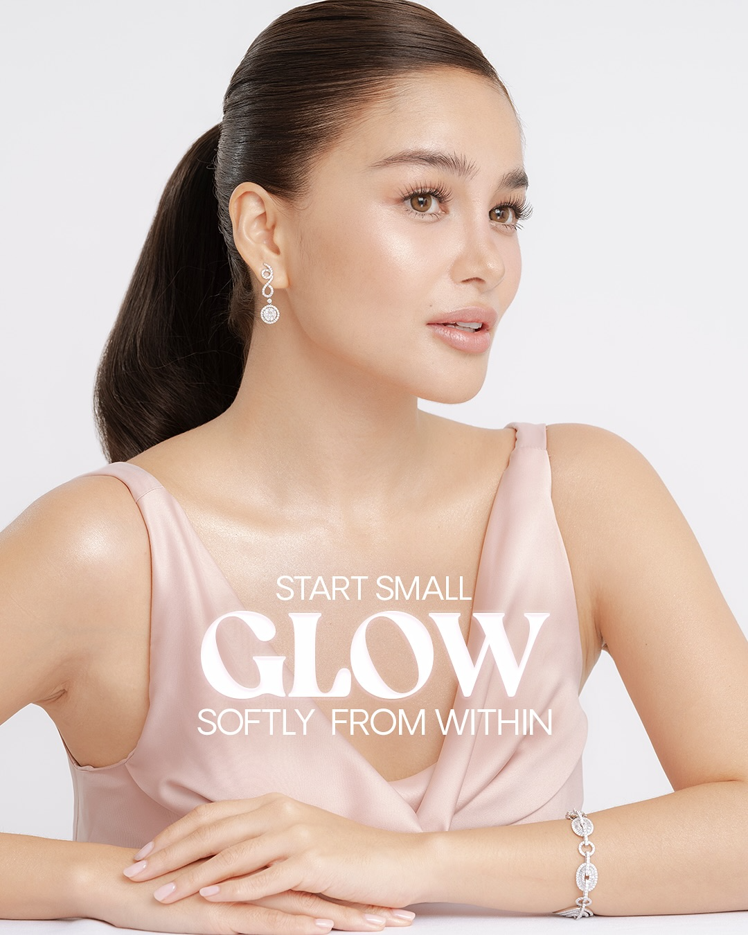 New Moon Soft Glow Caps - 60s