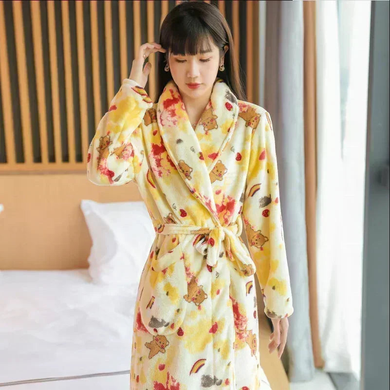Long Sleeves Comfortable Flannel Bathrobe Coral Fleece