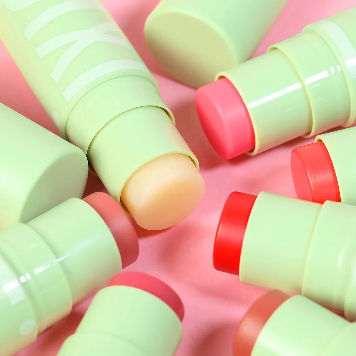 Pixi +Hydra Lip Treat - 4.8g
