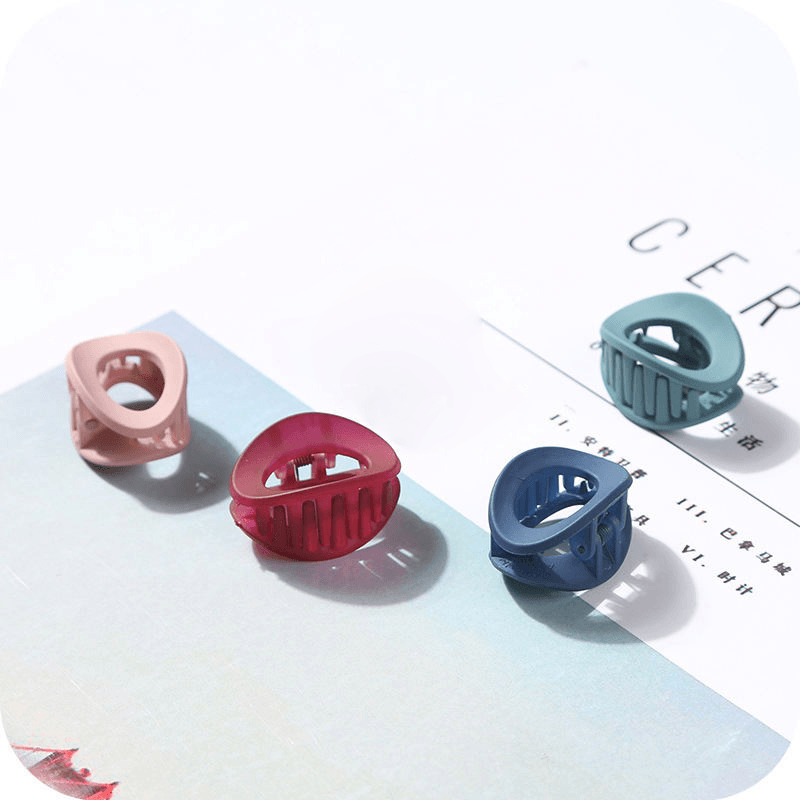 مشبك شعر بتصميم فريد - 12 قطعة (C109)