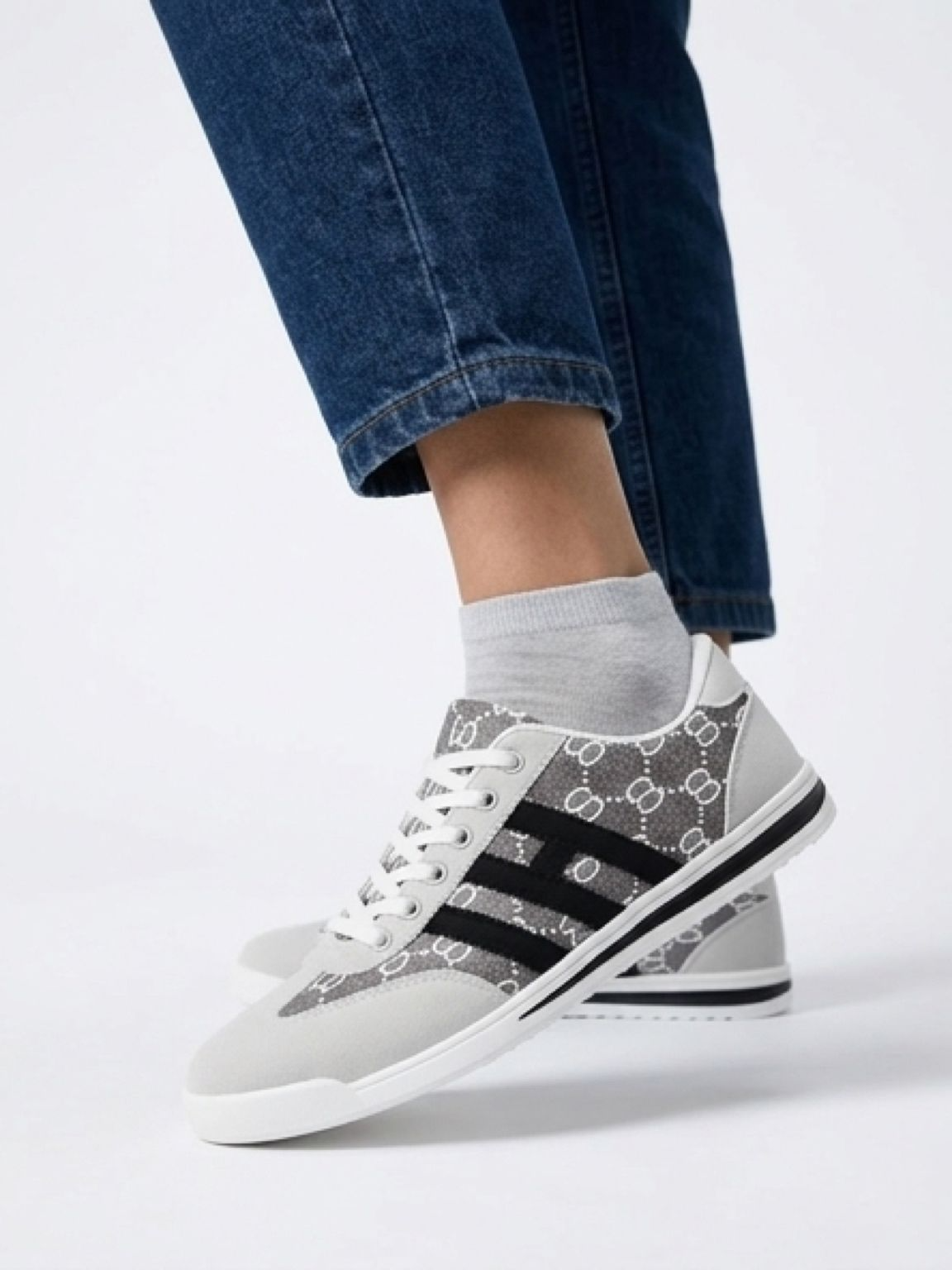 Women's Unique Pattern Casual Sports Shoes - MT310