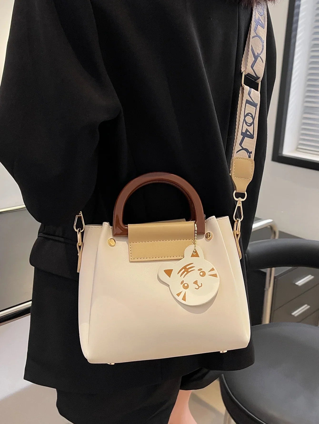Trendy Women's Fashionable Double Handle Bag - 9375
