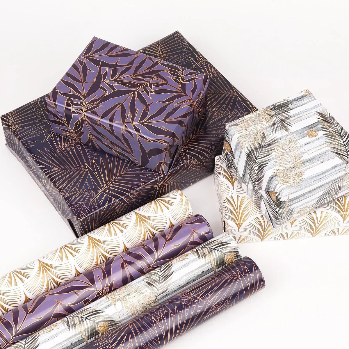 Classic Design Gift Wrapping Paper Size (74 x 104cm)