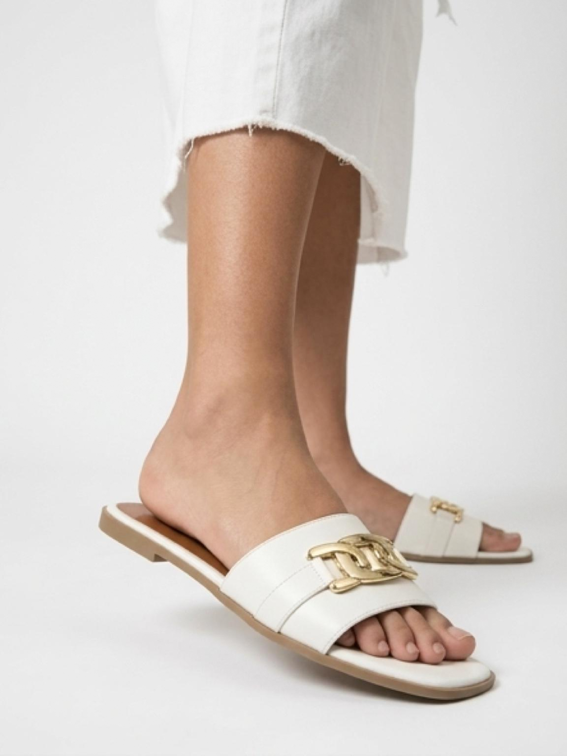 Comfortable Stylish Ladies Slipper & Sandals HP-6018