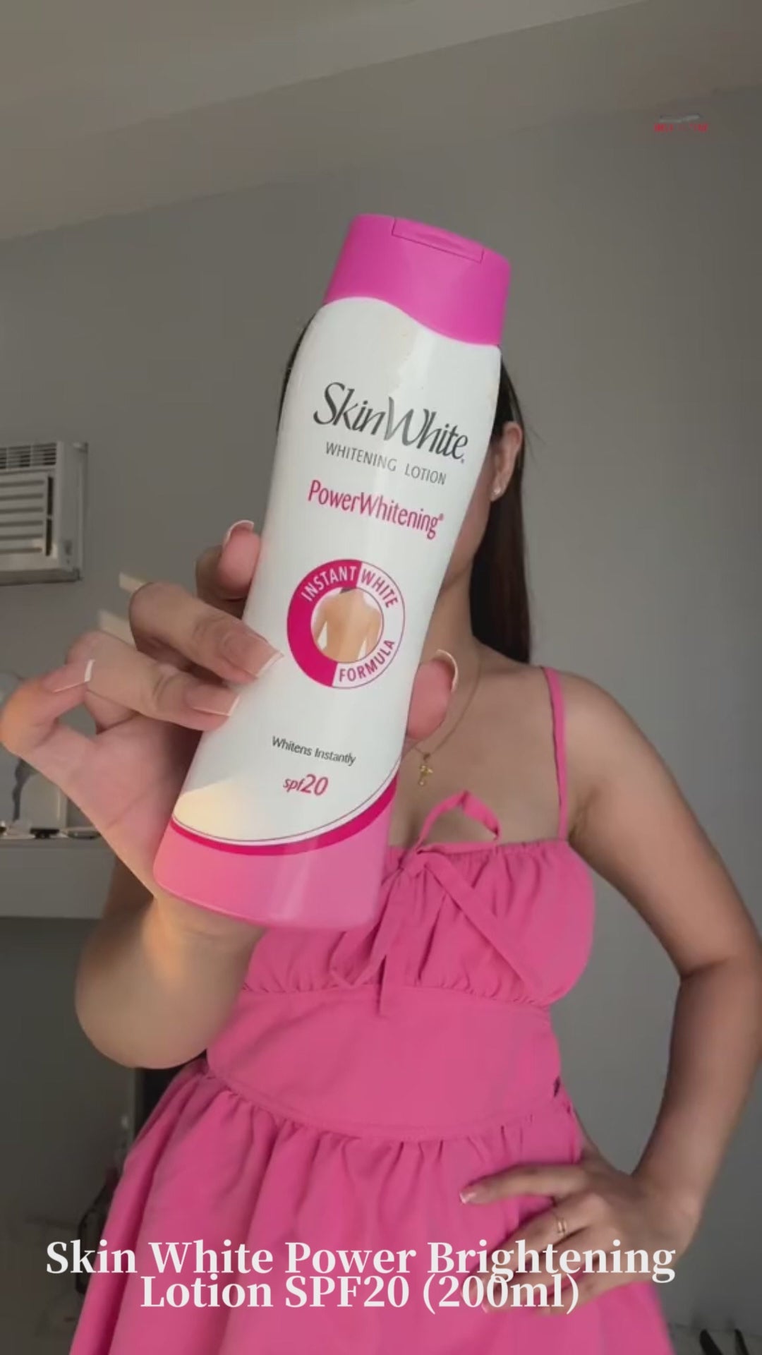 لوشن تبييض البشرة سكين وايت بعامل حماية من الشمس SPF20 (200مل)