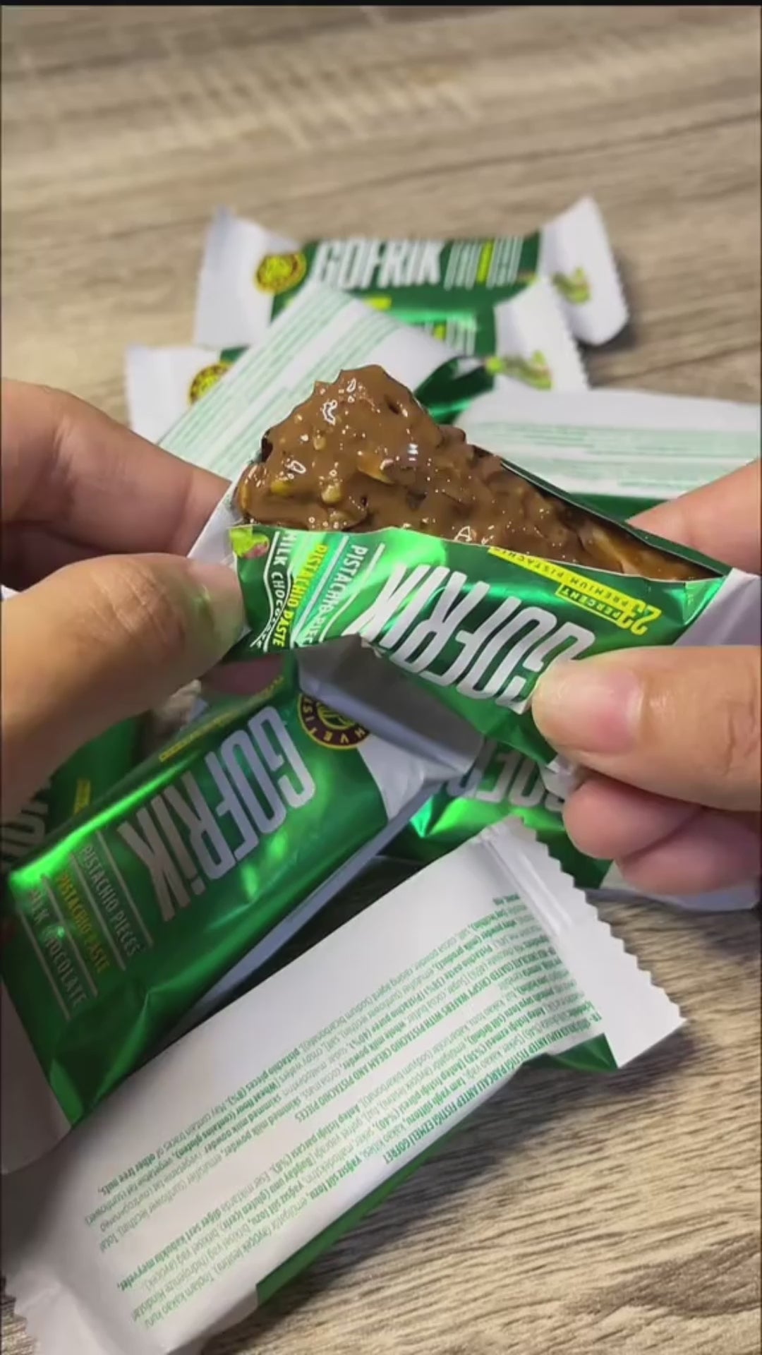 Gofrik Pistachio Paste Milk Chocolate Mini - 125g