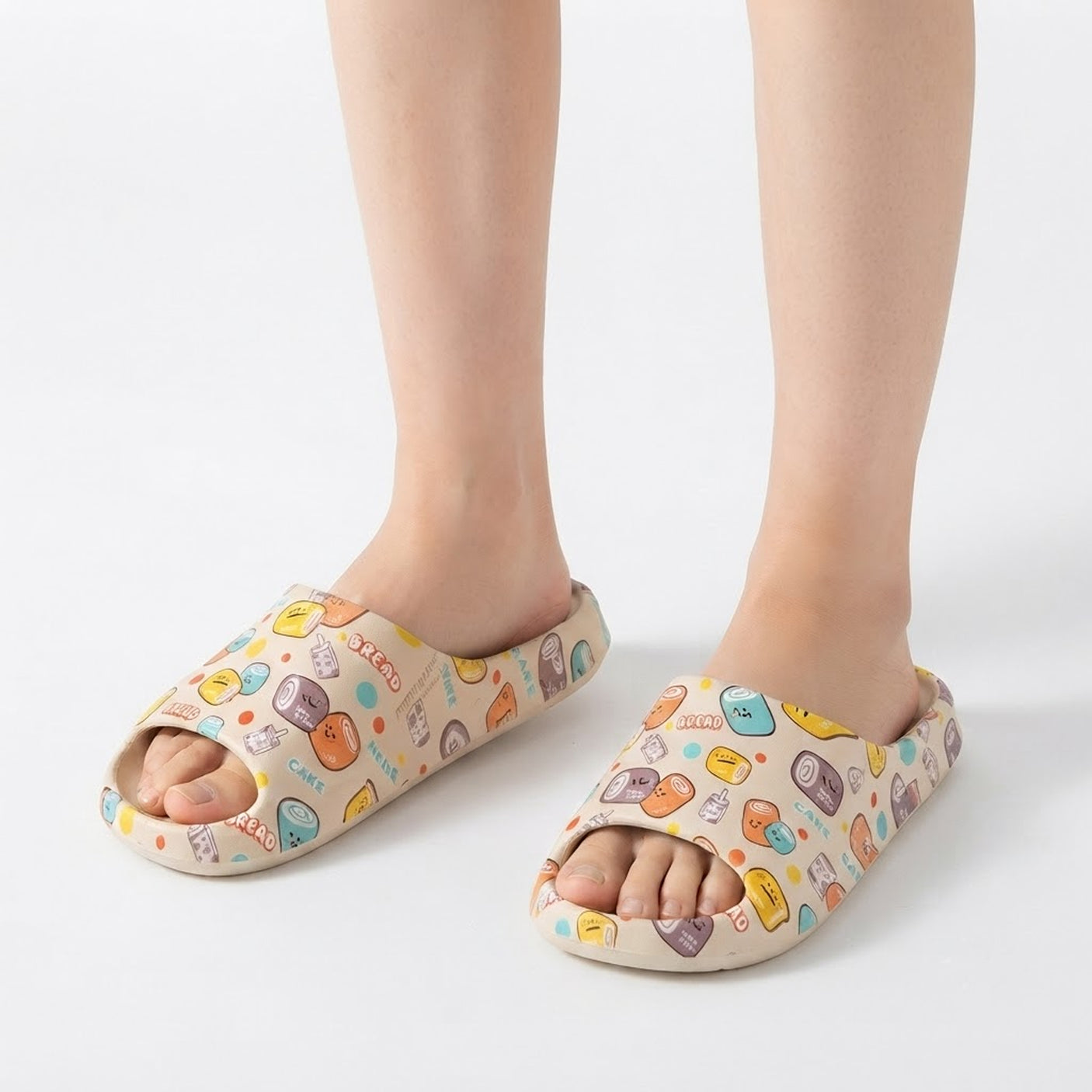 Lightweight Cushioned Beach & Pool Sandals - Bread Cake sleeper